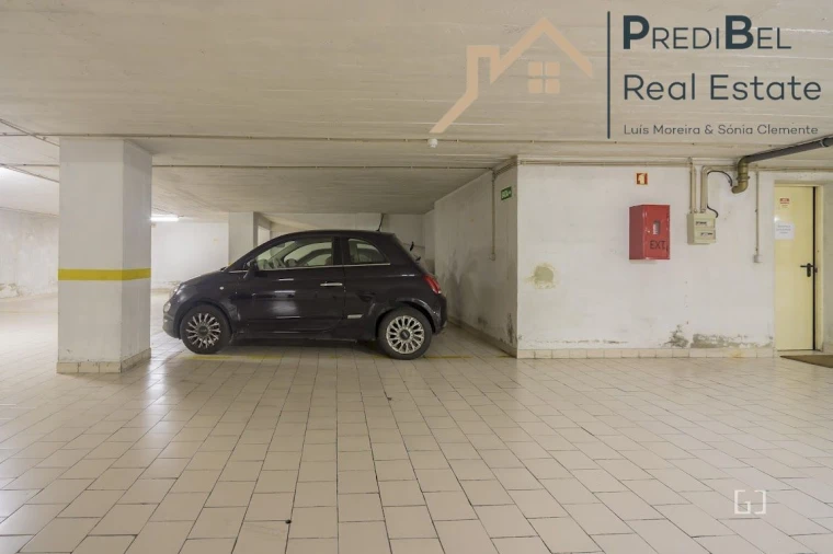 Apartamento T3 para Venda em Algueirão-Mem Martins Foto 22