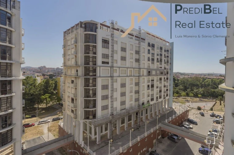 Apartamento T3 para Venda em Algueirão-Mem Martins Foto 28