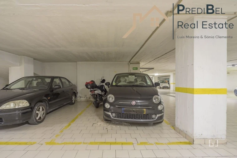 Apartamento T3 para Venda em Algueirão-Mem Martins Foto 23