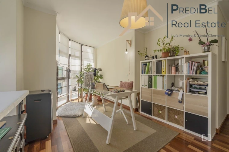 Apartamento T3 para Venda em Algueirão-Mem Martins Foto 10