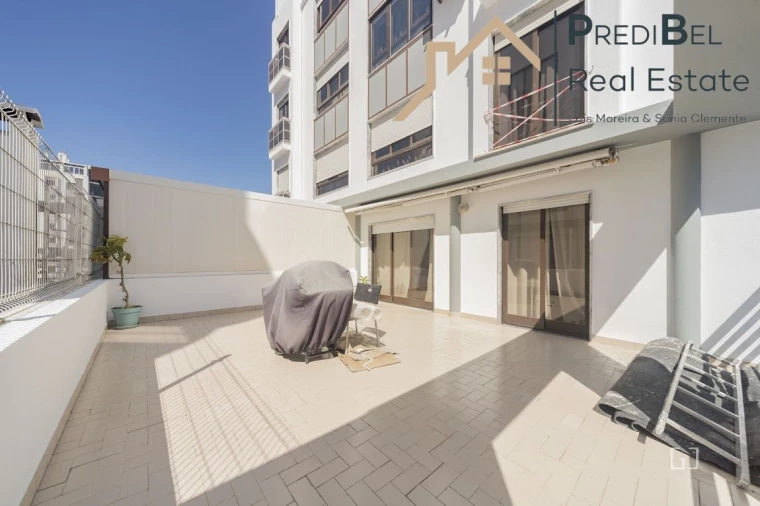 Apartamento T3 para Venda em Algueirão-Mem Martins Foto 20