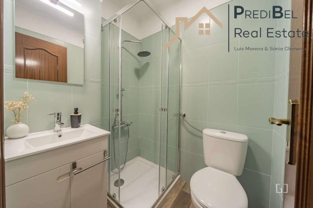 Apartamento T3 para Venda em Algueirão-Mem Martins Foto 19