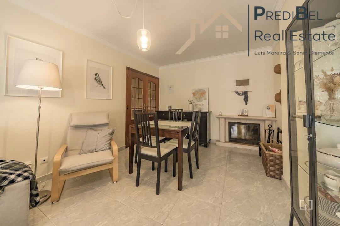 Apartamento T3 para Venda em Algueirão-Mem Martins Foto 5