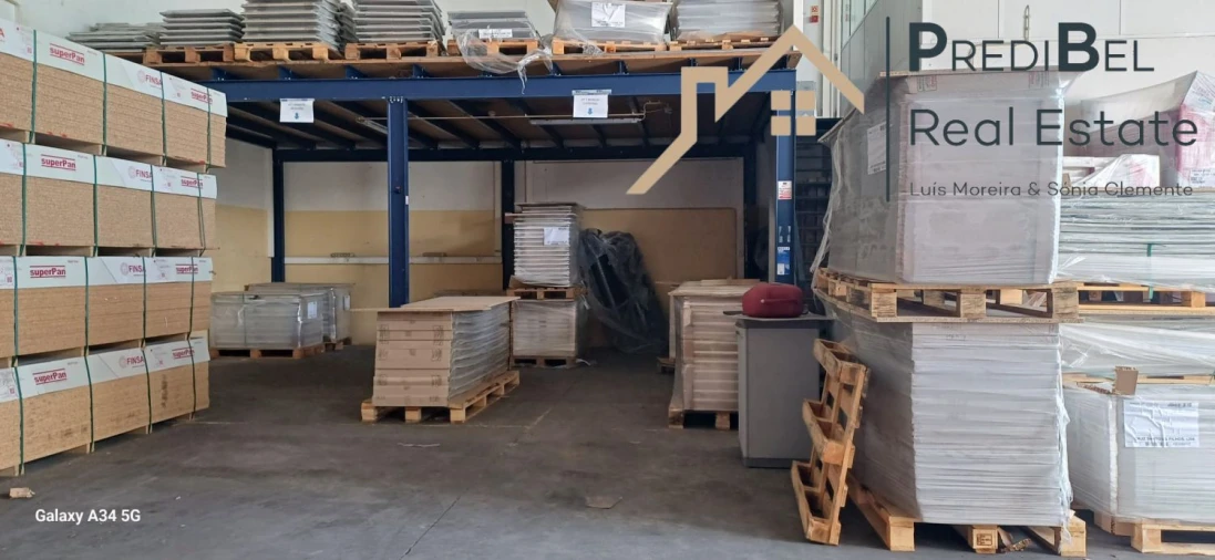 Loja para Venda em Rio de Mouro Foto 8