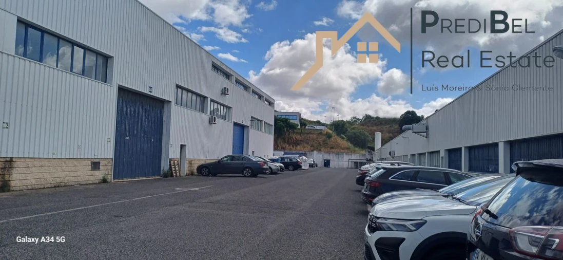 Loja para Venda em Rio de Mouro Foto 14