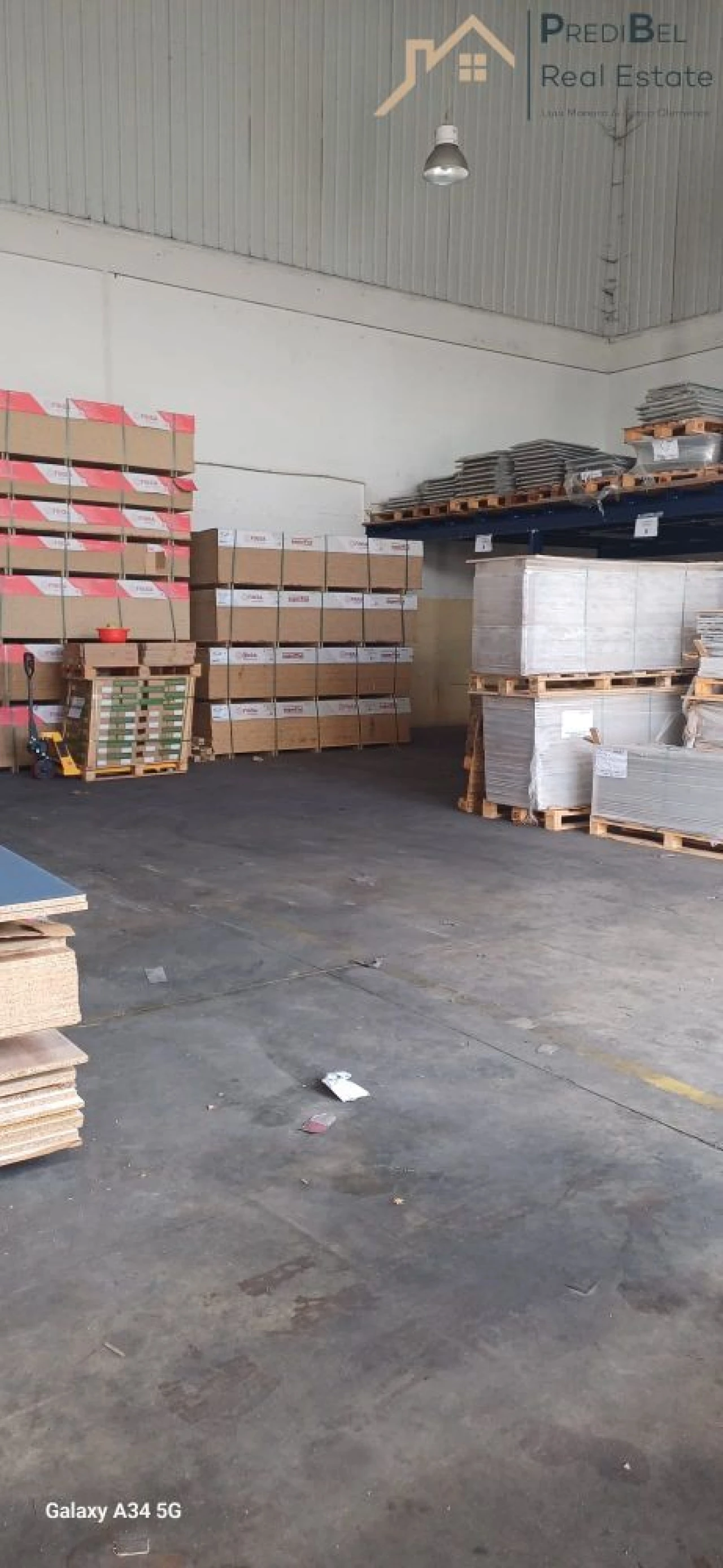 Loja para Venda em Rio de Mouro Foto 5