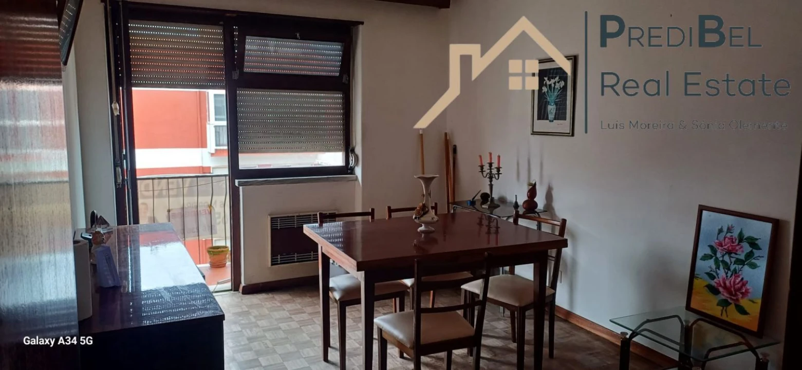 Apartamento T2 para Venda em Algueirão-Mem Martins Foto 16