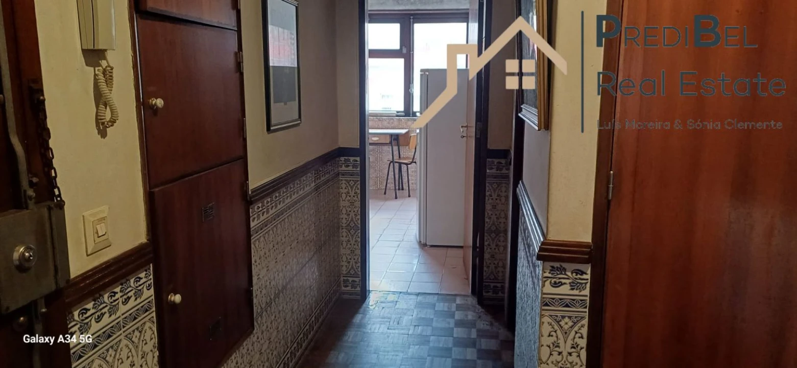 Apartamento T2 para Venda em Algueirão-Mem Martins Foto 17