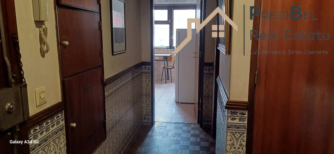 Apartamento T2 para Venda em Algueirão-Mem Martins Foto 17