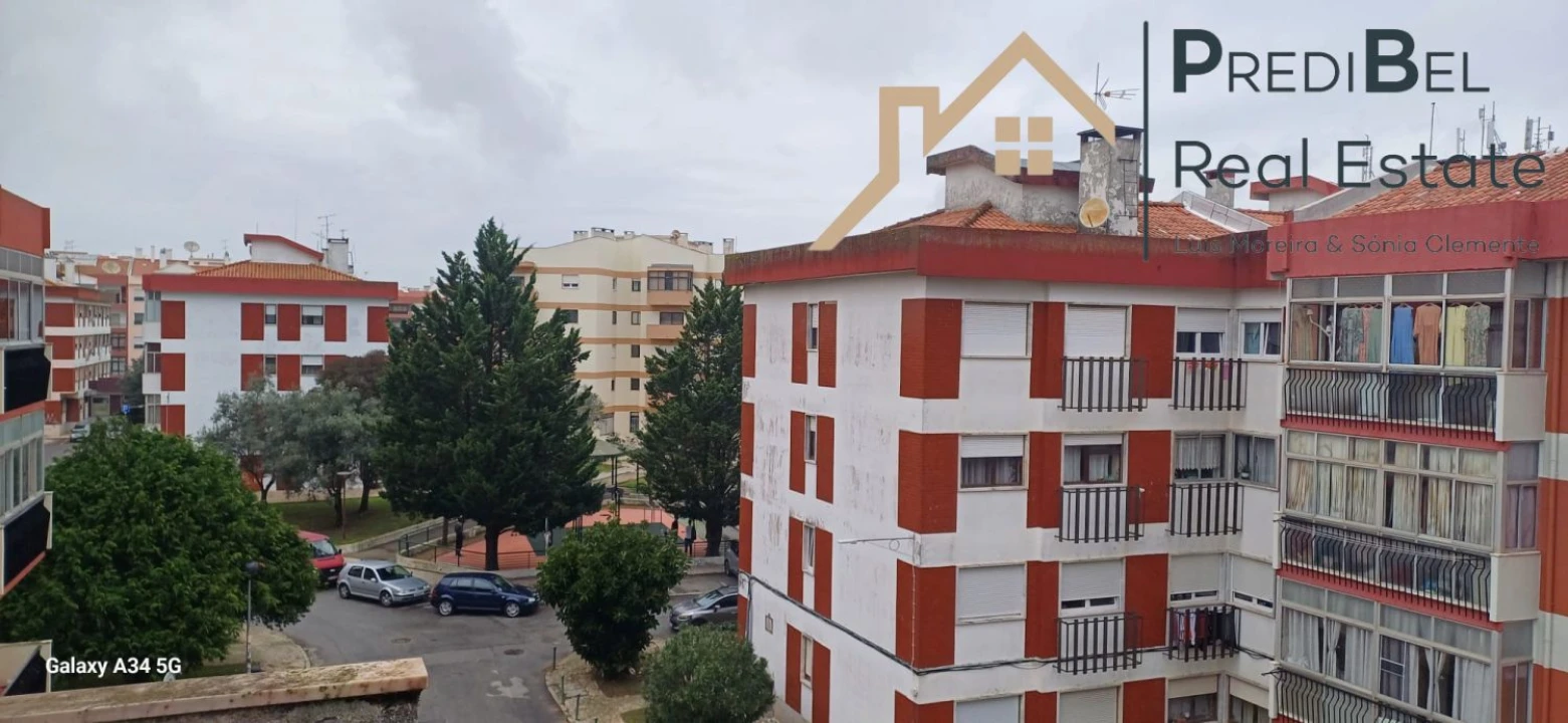 Apartamento T2 para Venda em Algueirão-Mem Martins Foto 5