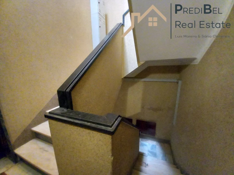 Apartamento T2 para Venda em Amora Foto 23