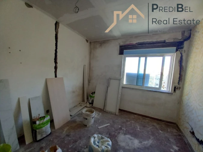 Apartamento T2 para Venda em Amora Foto 4