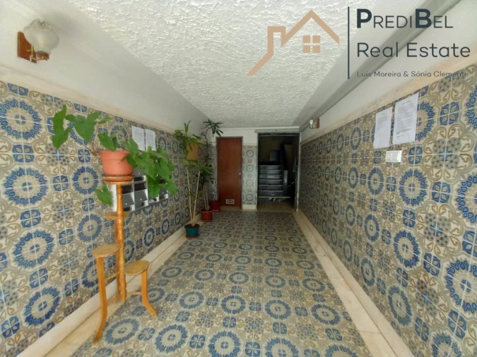 Apartamento T2 para Venda em Amora Foto 24