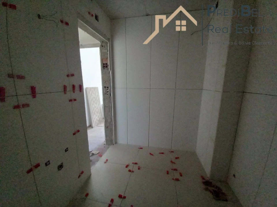 Apartamento T2 para Venda em Amora Foto 10