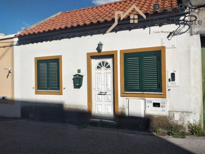 Moradia T1 para Venda em Seixal, Arrentela e Aldeia de Paio Pires Foto 1