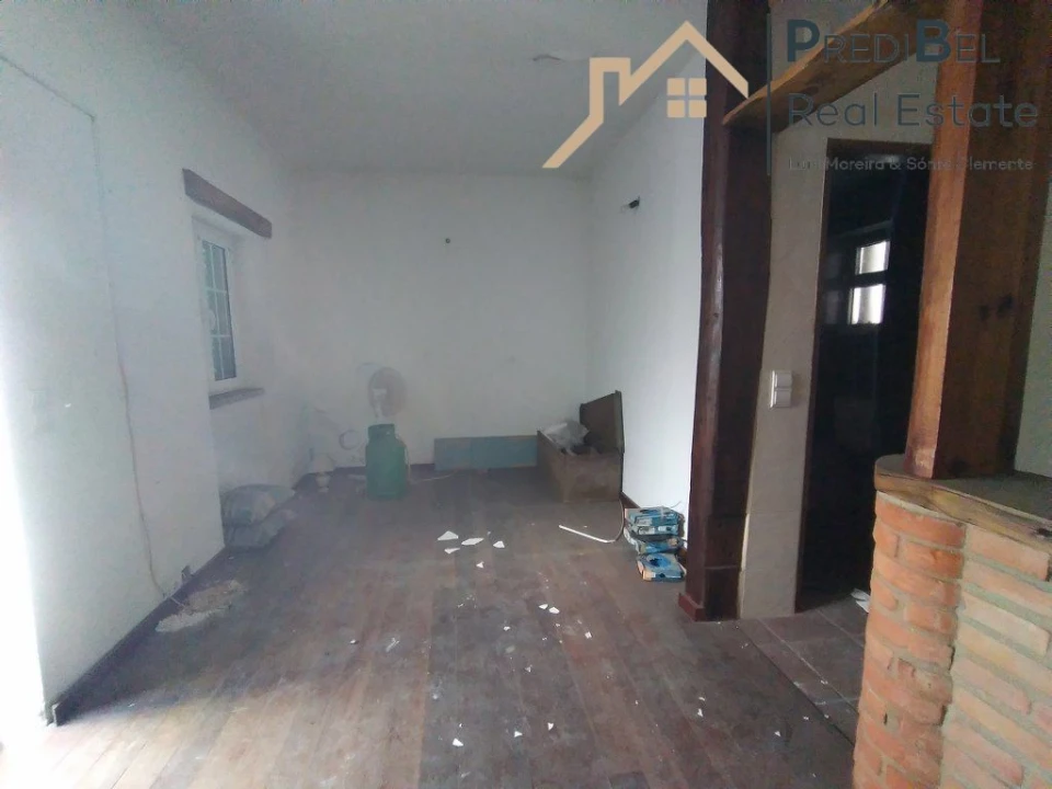 Moradia T1 para Venda em Seixal, Arrentela e Aldeia de Paio Pires Foto 10