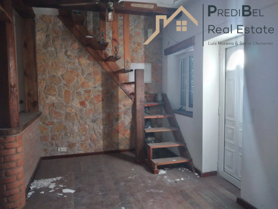 Moradia T1 para Venda em Seixal, Arrentela e Aldeia de Paio Pires Foto 6