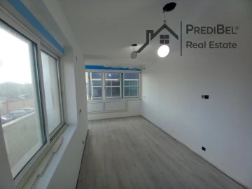 Apartamento T4 para Venda em Laranjeiro e Feijó