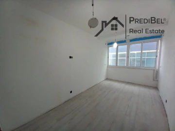 Apartamento T4 para Venda em Laranjeiro e Feijó