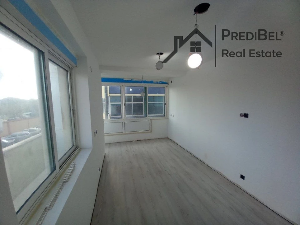 Apartamento T4 para Venda em Laranjeiro e Feijó Foto 37