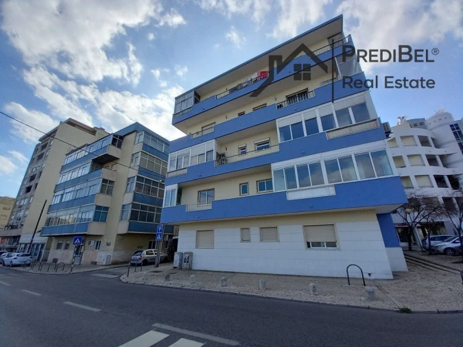 Apartamento T4 para Venda em Laranjeiro e Feijó Foto 8