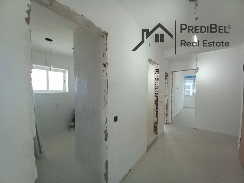 Apartamento T4 para Venda em Laranjeiro e Feijó Foto 24