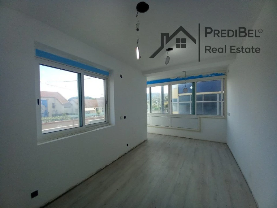 Apartamento T4 para Venda em Laranjeiro e Feijó Foto 30
