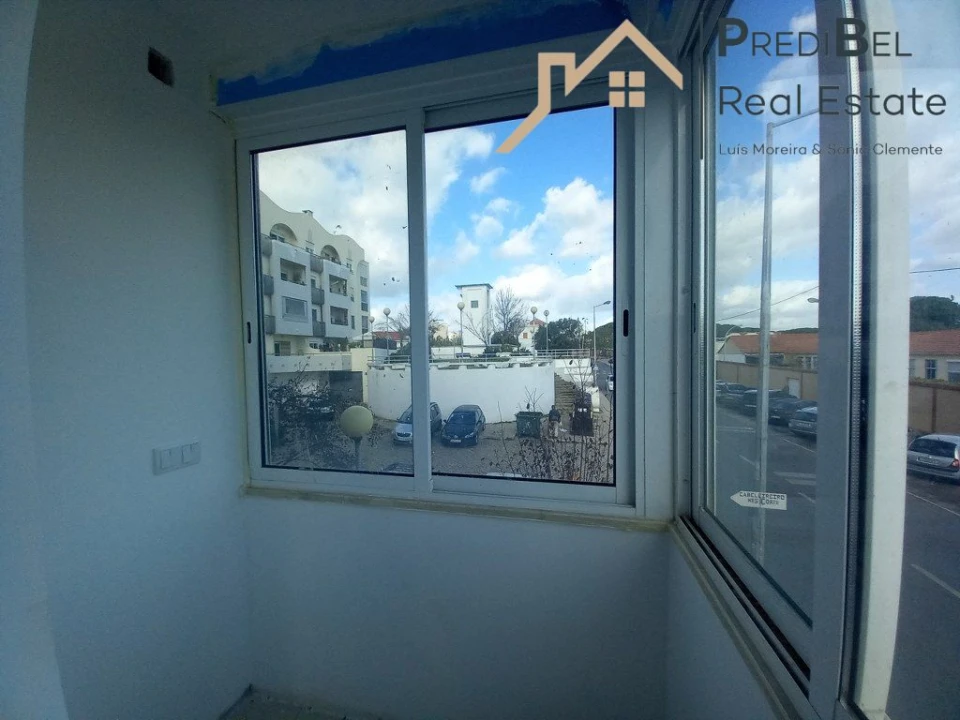 Apartamento T4 para Venda em Laranjeiro e Feijó Foto 20