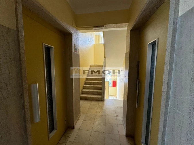 Apartamento T3 para Venda em Carcavelos e Parede Foto 25