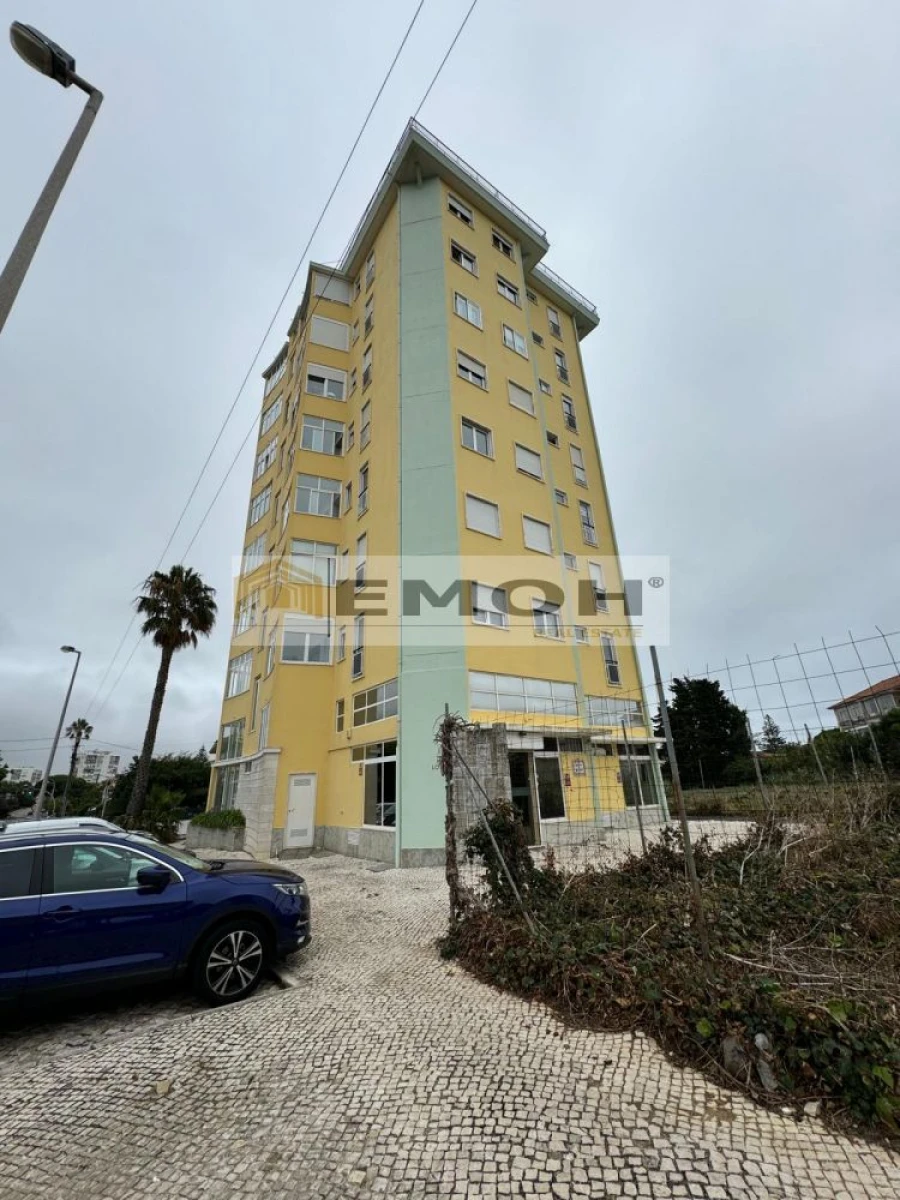 Apartamento T3 para Venda em Carcavelos e Parede Foto 22