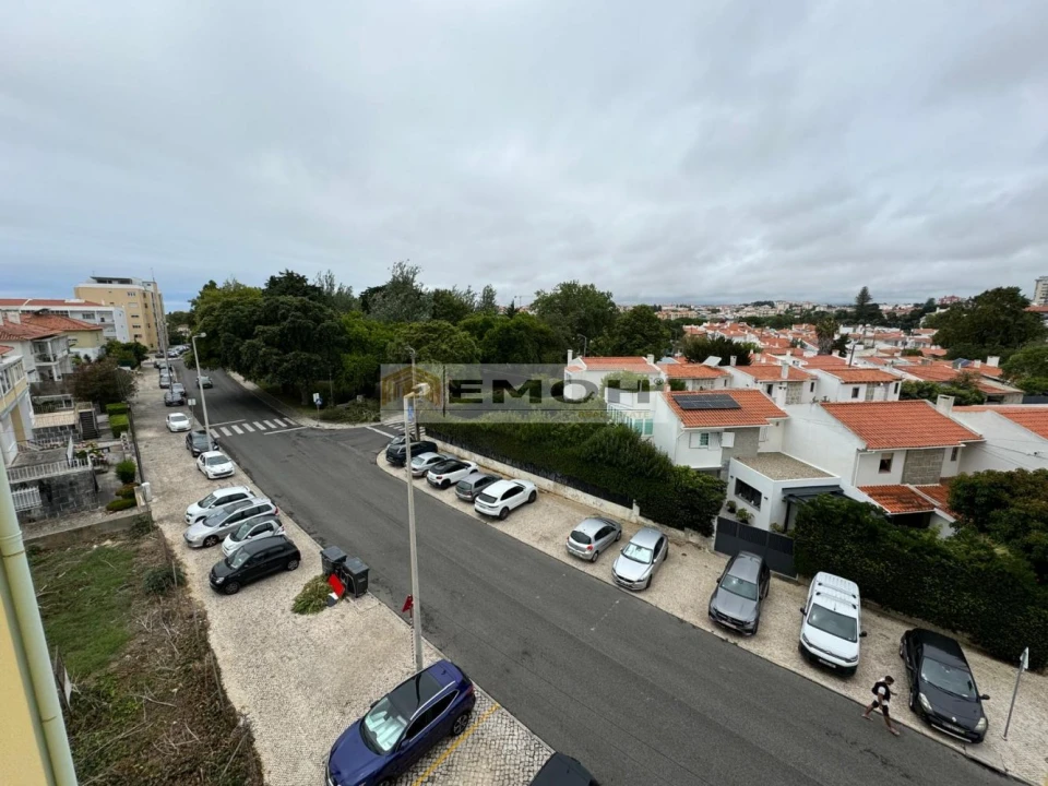 Apartamento T3 para Venda em Carcavelos e Parede Foto 21