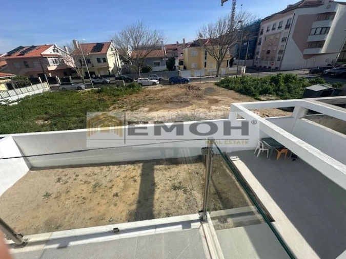 Moradia T3 para Venda em São Domingos de Rana Foto 32