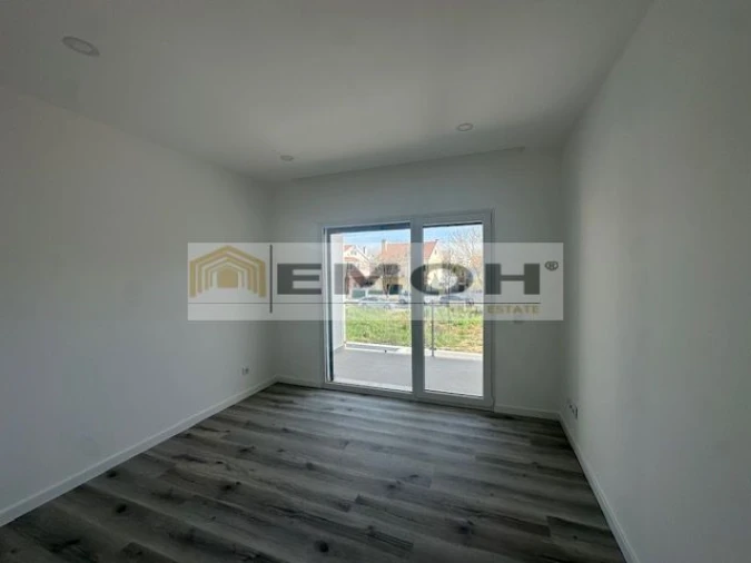 Moradia T3 para Venda em São Domingos de Rana Foto 17