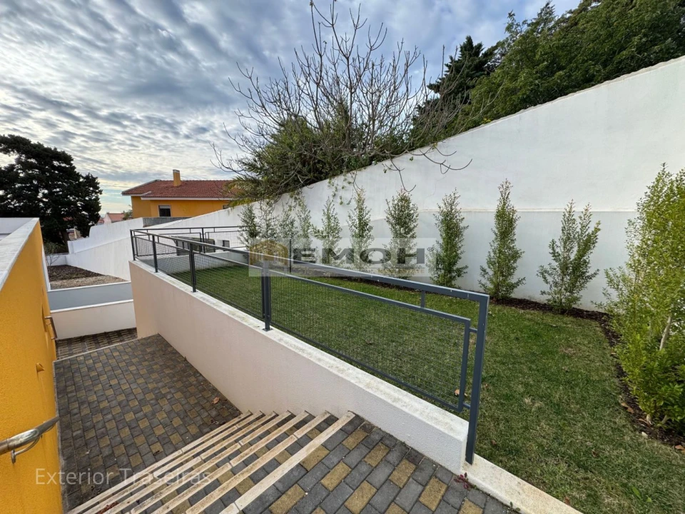 Apartamento T3 para Venda em Carcavelos e Parede Foto 10