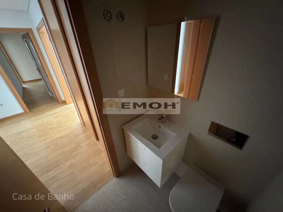 Apartamento T3 para Venda em Carcavelos e Parede Foto 8