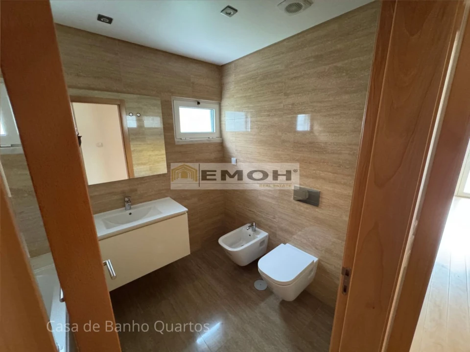 Apartamento T3 para Venda em Carcavelos e Parede Foto 4