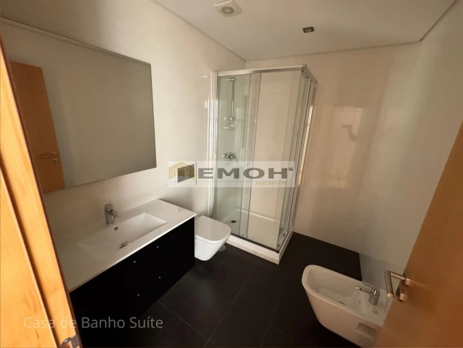 Apartamento T2 para Venda em Carcavelos e Parede Foto 12