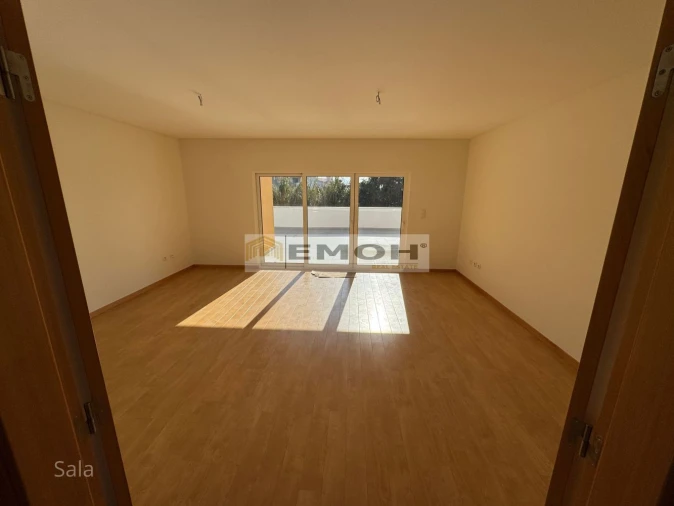 Apartamento T2 para Venda em Carcavelos e Parede Foto 9