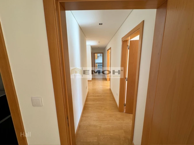 Apartamento T2 para Venda em Carcavelos e Parede Foto 6