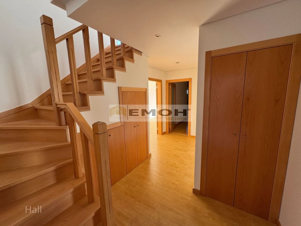 Apartamento T3 para Venda em Carcavelos e Parede Foto 9