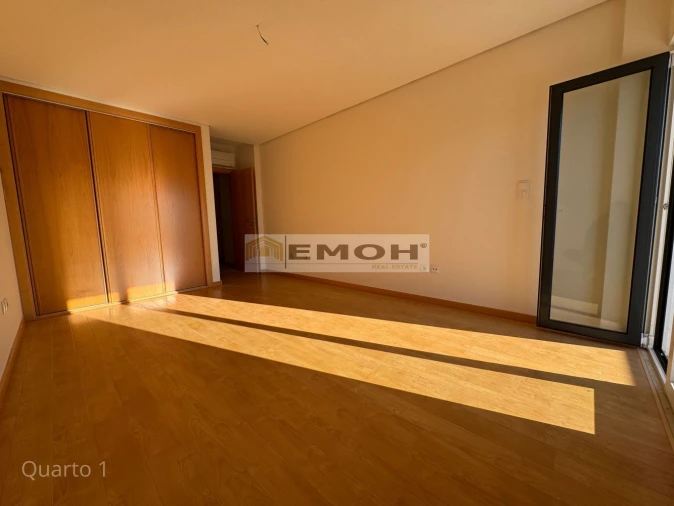 Apartamento T3 para Venda em Carcavelos e Parede Foto 24