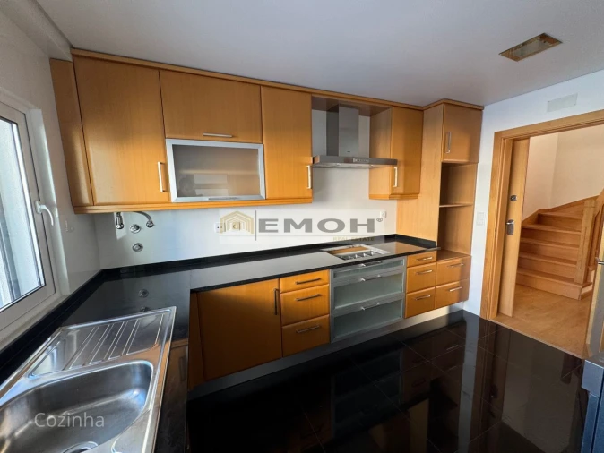 Apartamento T3 para Venda em Carcavelos e Parede Foto 4