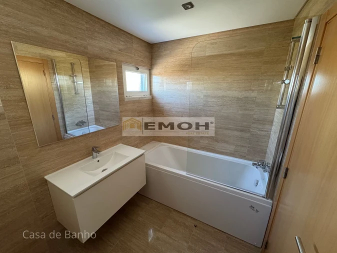 Apartamento T3 para Venda em Carcavelos e Parede Foto 11