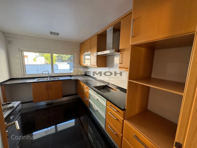 Apartamento T3 para Venda em Carcavelos e Parede Foto 6