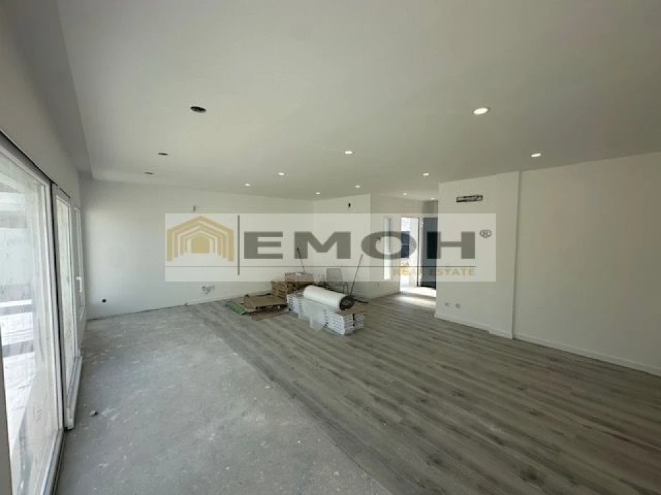 Moradia T3 para Venda em São Domingos de Rana Foto 8