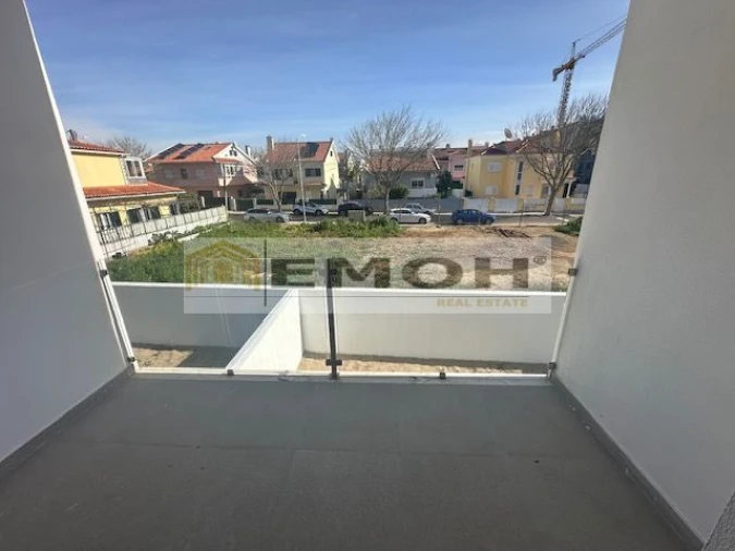 Moradia T3 para Venda em São Domingos de Rana Foto 31