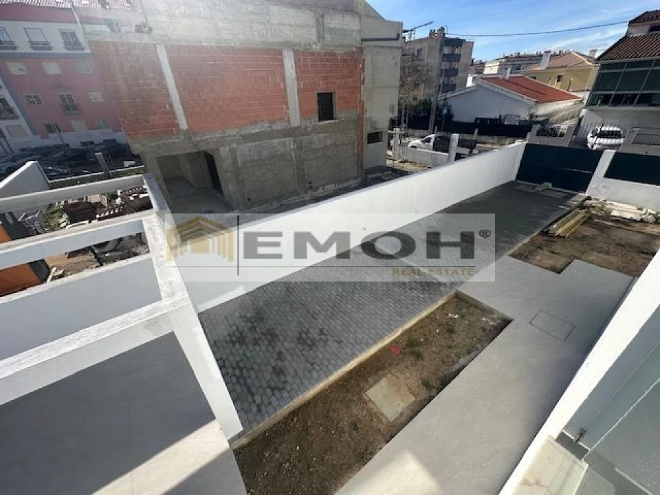 Moradia T3 para Venda em São Domingos de Rana Foto 34