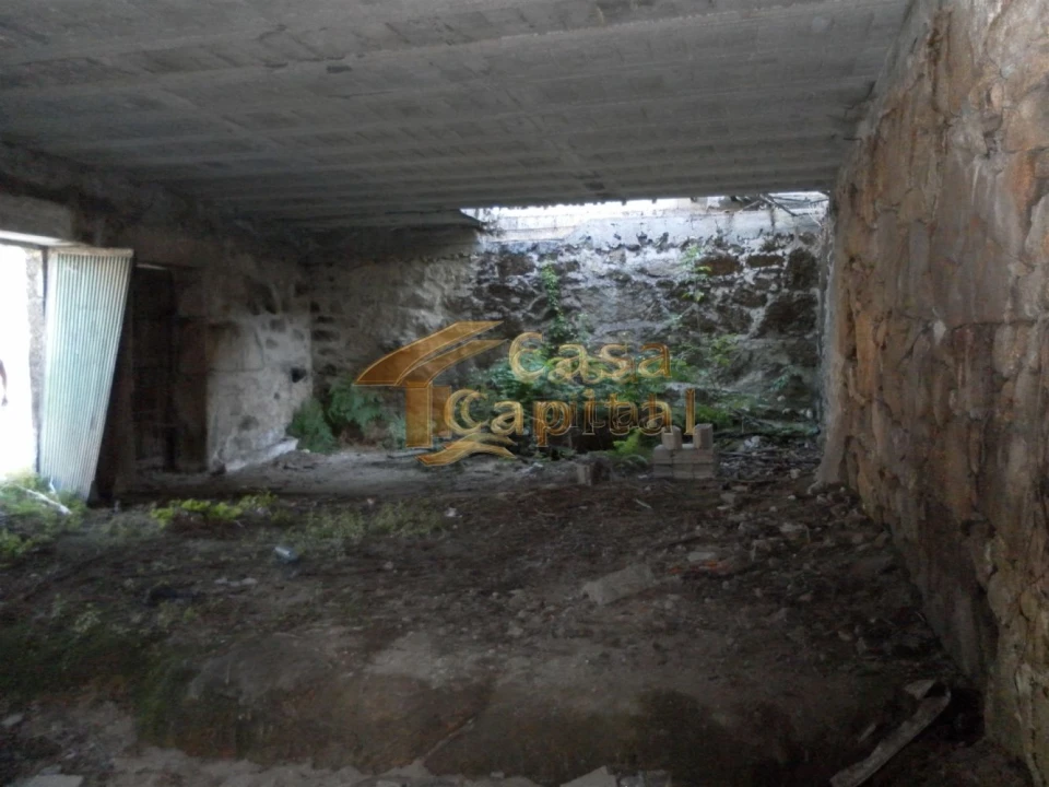 Moradia T3 para Venda em Mouçós e Lamares Foto 3