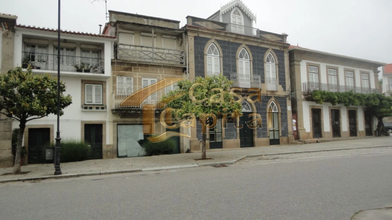 Moradia T5 para Venda em São Martinho de Antas e Paradela de Guiães Foto 1