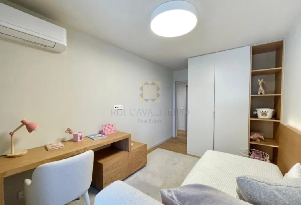 Apartamento T4 para Venda em Santa Marinha e São Pedro da Afurada Foto 11